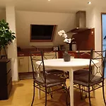 Le Piscine Jacuzzi Vignoble Appartement *
