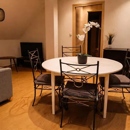 Le Piscine Jacuzzi Vignoble *