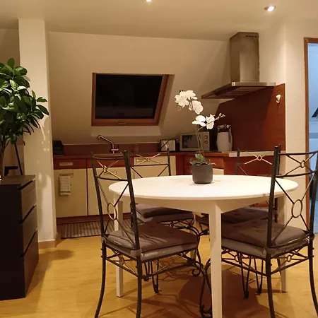 Le Piscine Jacuzzi Vignoble شقة *