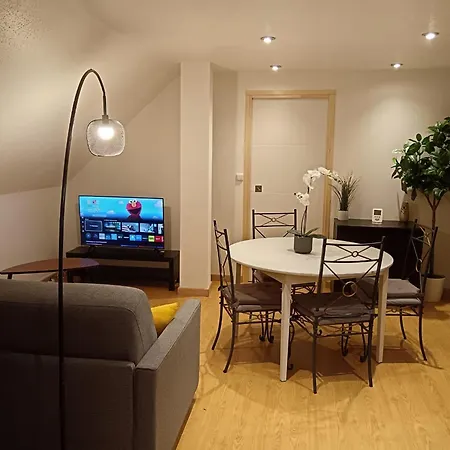 شقة Le Piscine Jacuzzi Vignoble بولويييه